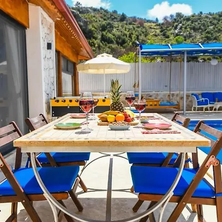 Hotel Buesra / Kalkan 4*